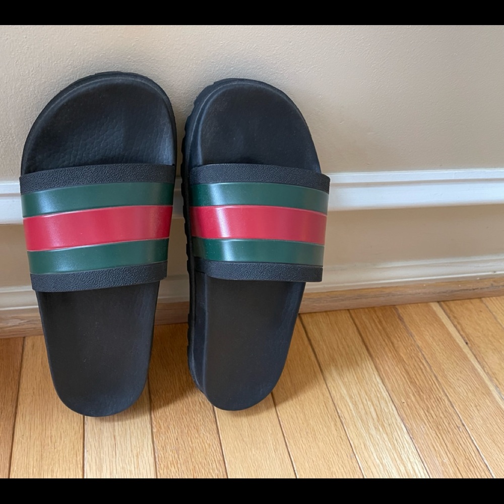 Authentic Gucci Black Pursuit Web Slides